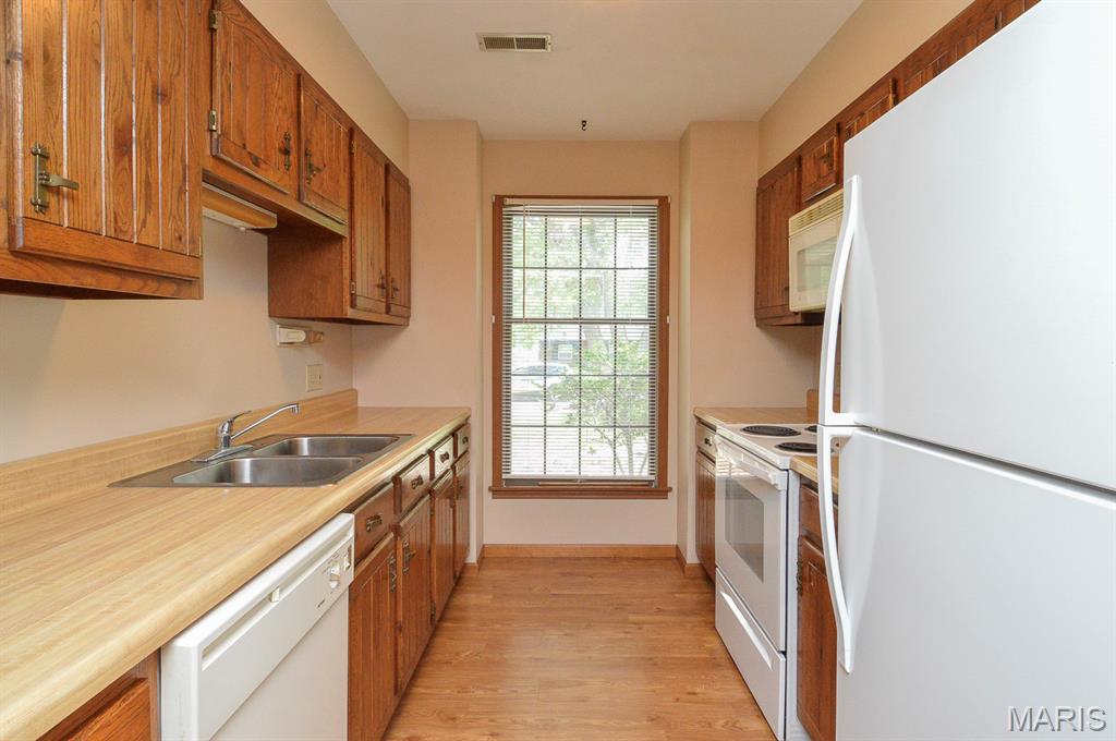 2139 Muren Boulevard Belleville, IL 62221 - Photo 14 of 30