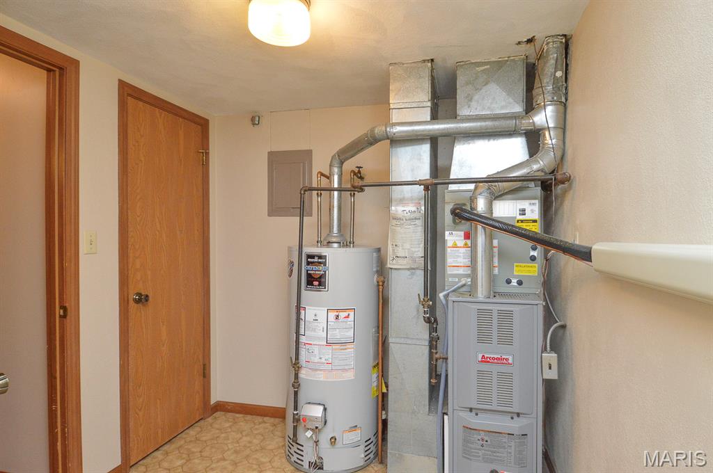 2139 Muren Boulevard Belleville, IL 62221 - Photo 17 of 30