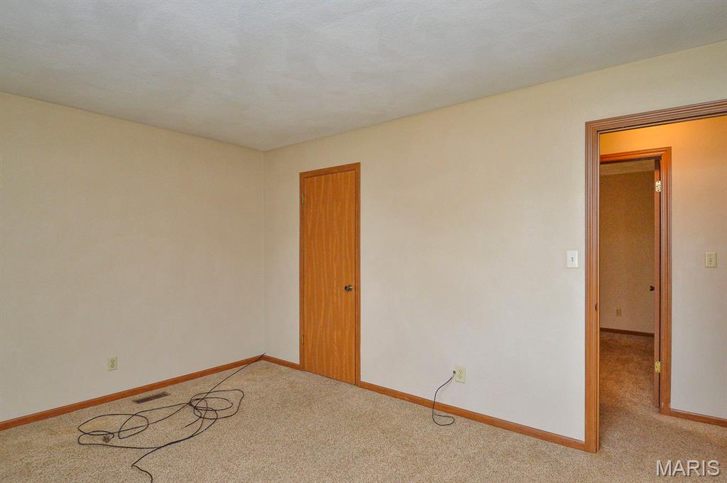 2139 Muren Boulevard Belleville, IL 62221 - Photo 24 of 30