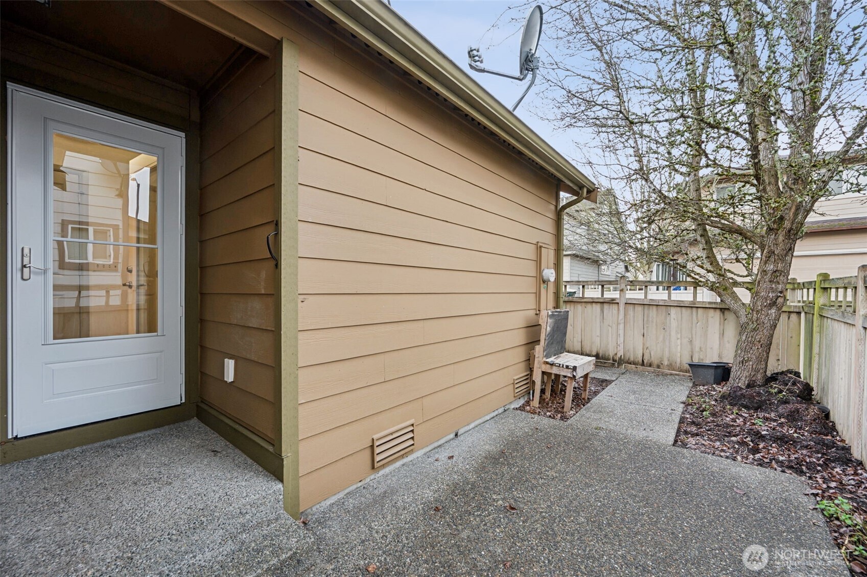 6509 Indiana Street Southeast Olympia, WA 98513 - Photo 21 of 24 a view of entryway in front of house