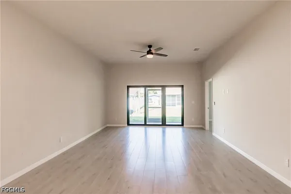 $2,000 | 925 Southeast 14th Street, Cape Coral, FL 33990