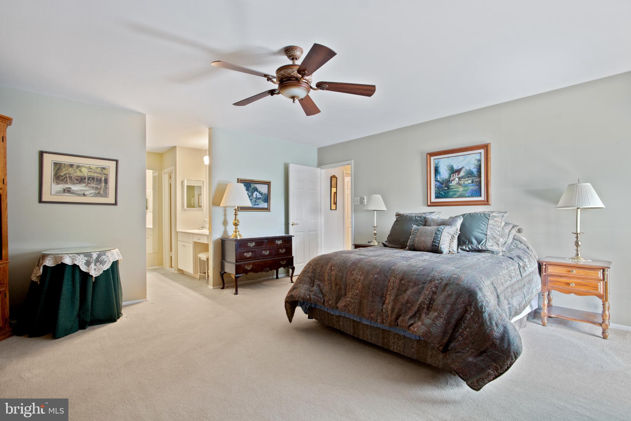 5100 Convent Lane, Unit 604 Philadelphia, PA 19114 - Photo 15 of 30 Main bedroom