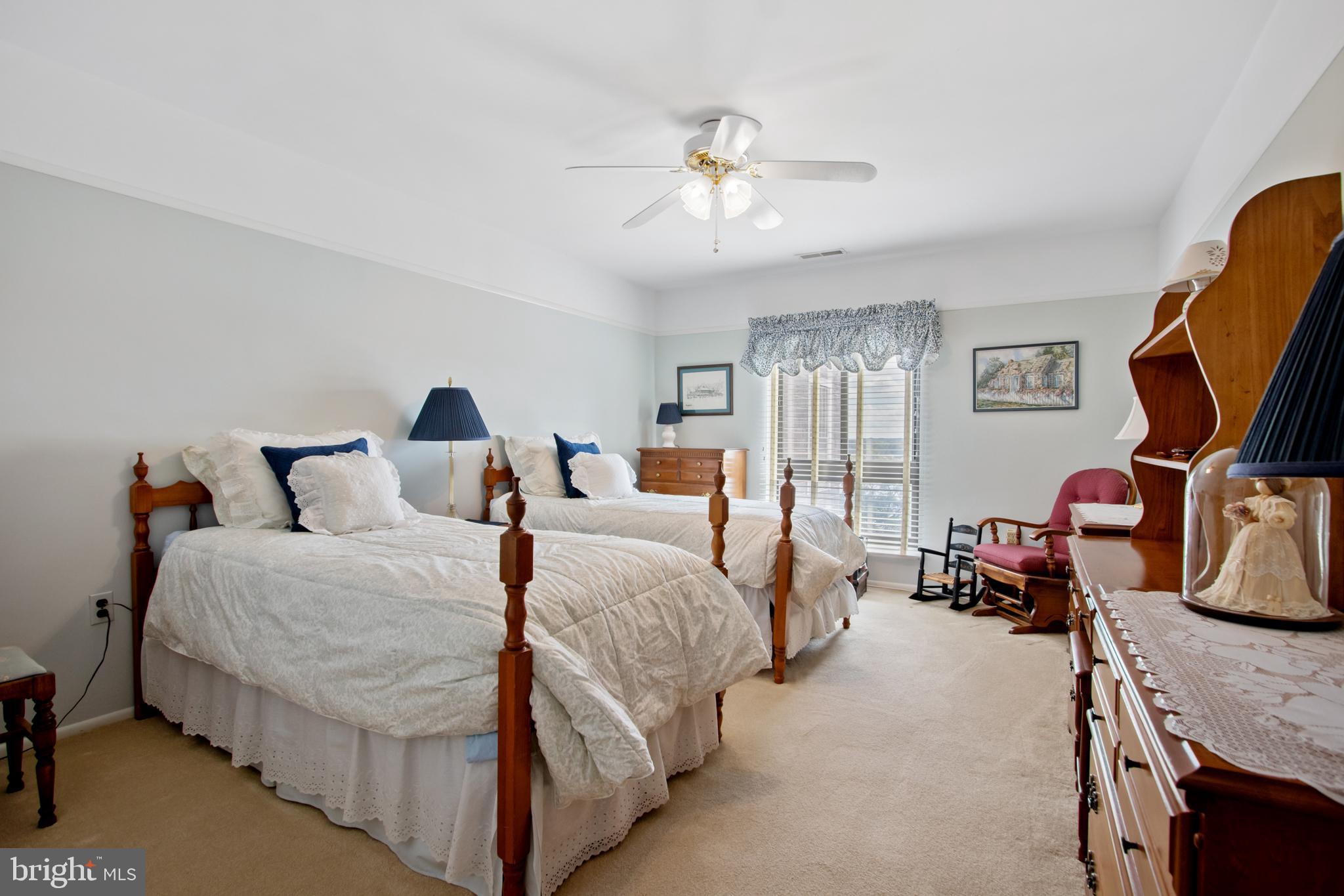 5100 Convent Lane, Unit 604 Philadelphia, PA 19114 - Photo 18 of 30 Second bedroom