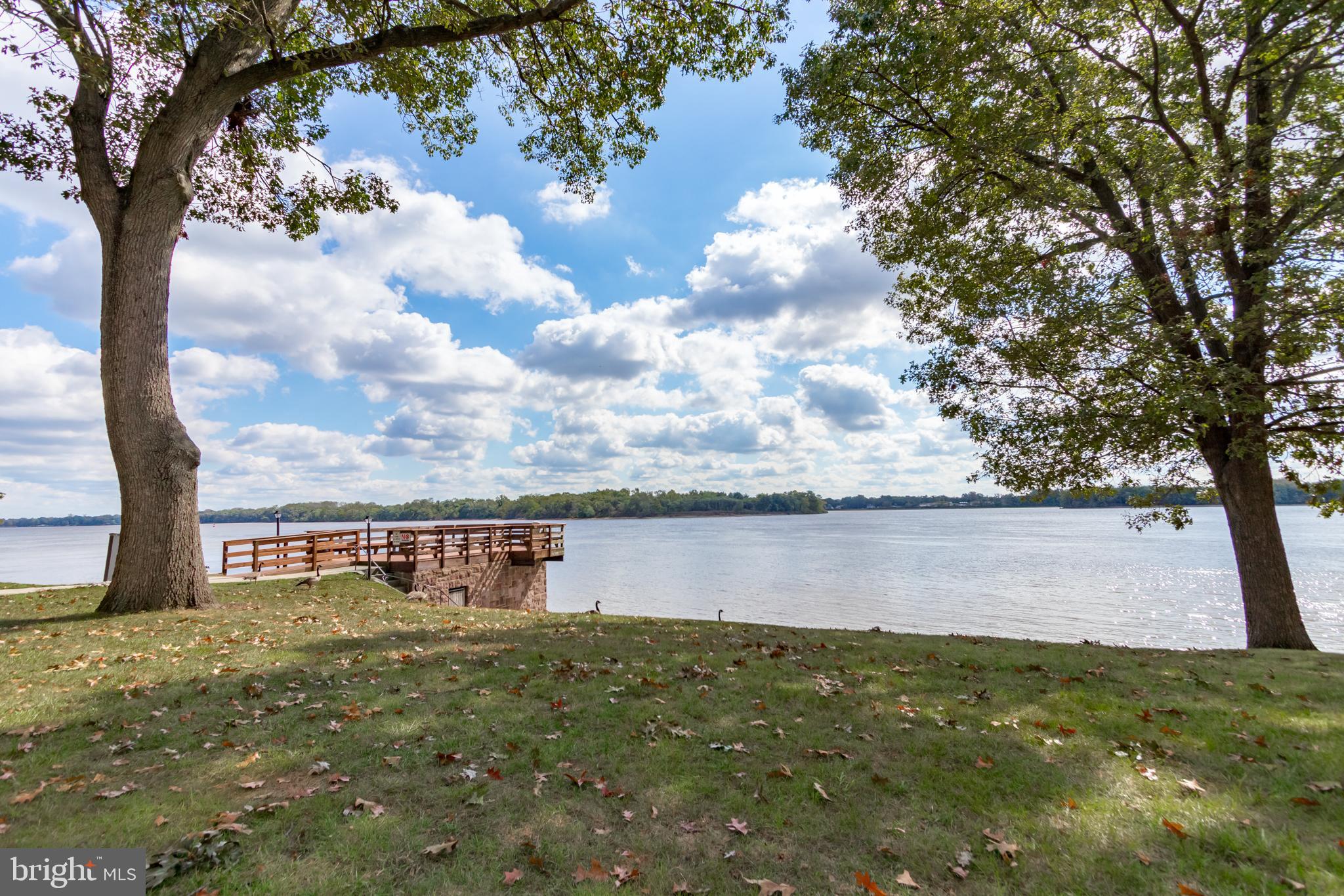 5100 Convent Lane, Unit 604 Philadelphia, PA 19114 - Photo 23 of 30 Deck view