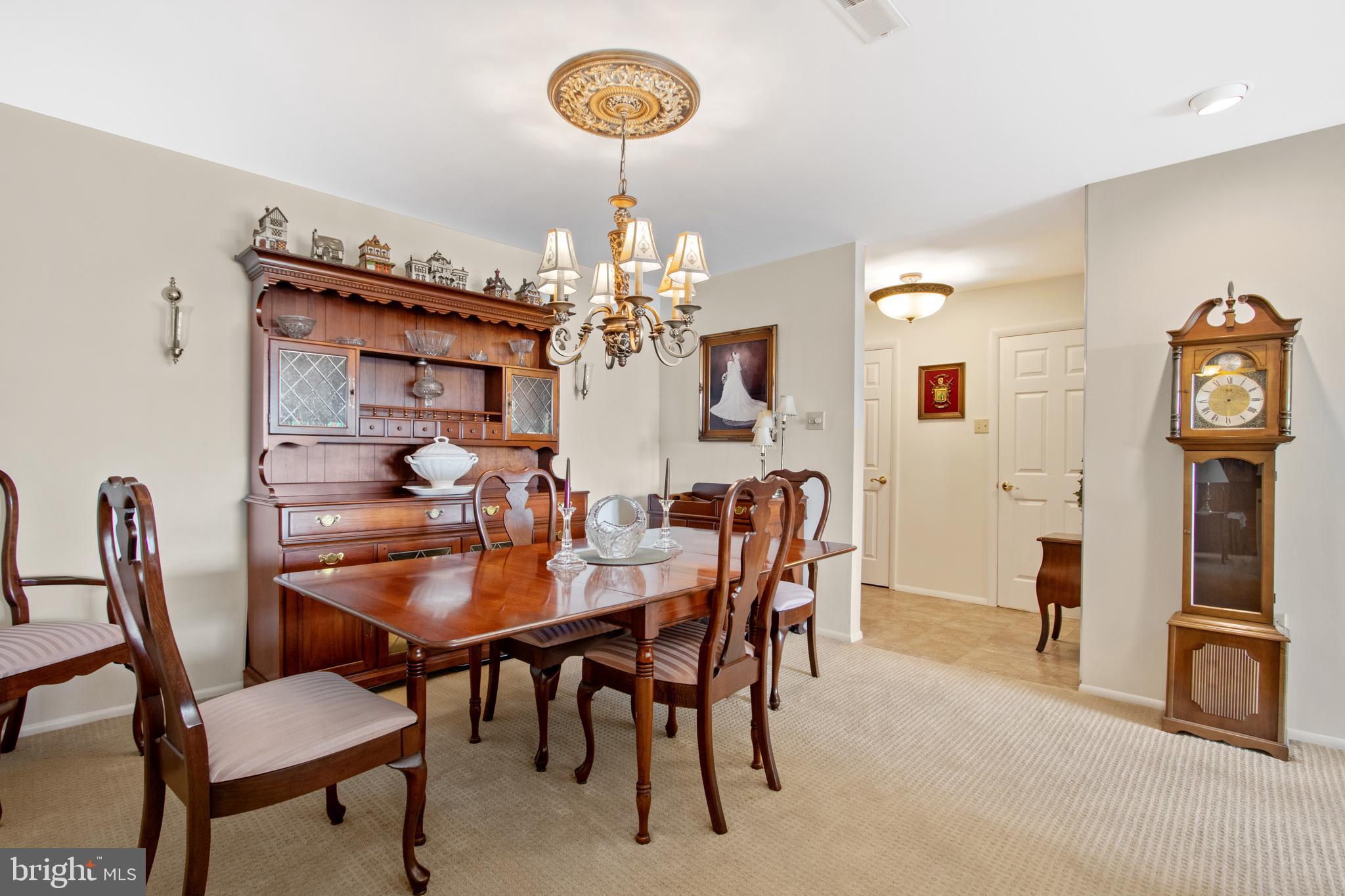 5100 Convent Lane, Unit 604 Philadelphia, PA 19114 - Photo 5 of 30 Dining room
