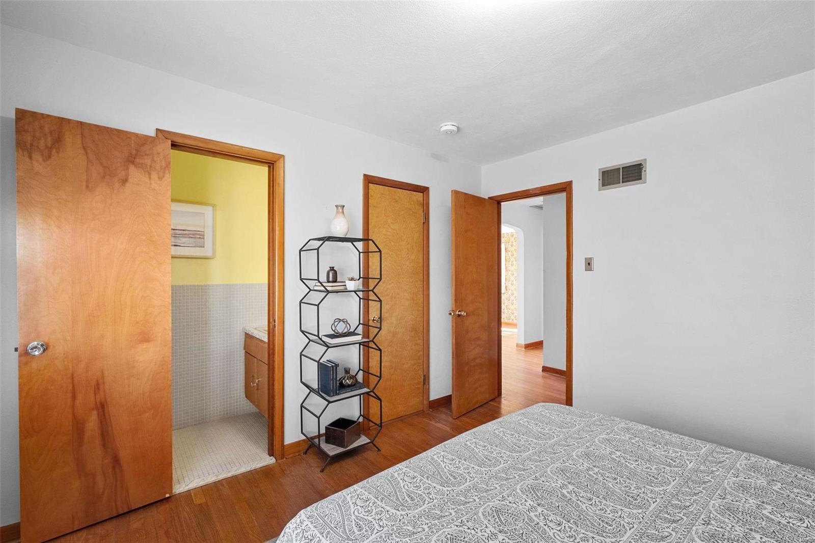 11209 Tesson Ferry Road St. Louis, MO 63123 - Photo 19 of 37