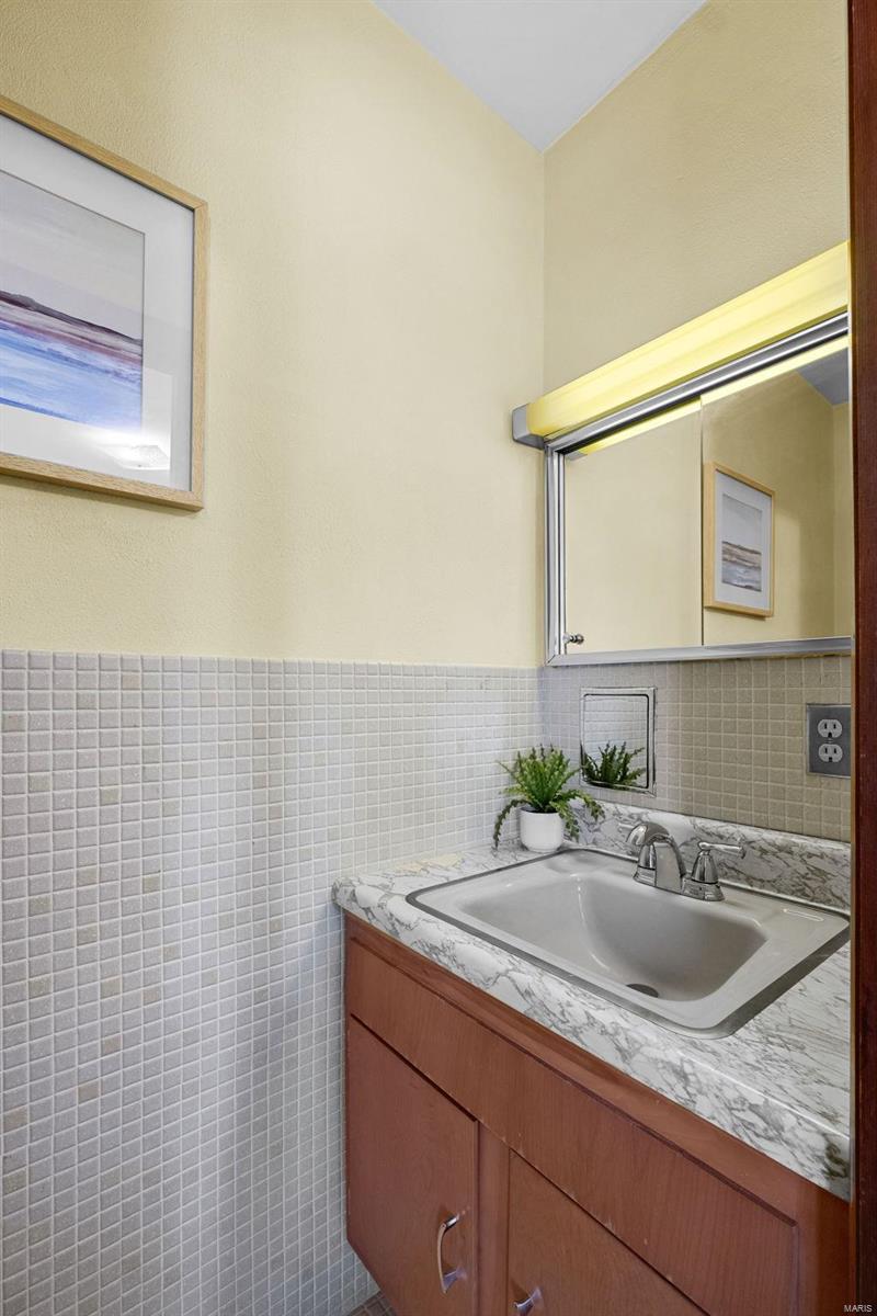 11209 Tesson Ferry Road St. Louis, MO 63123 - Photo 20 of 37