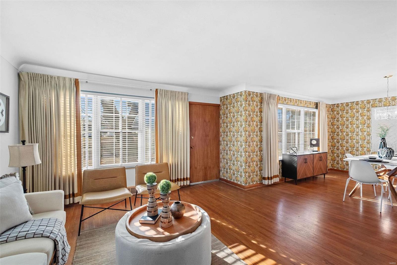 11209 Tesson Ferry Road St. Louis, MO 63123 - Photo 5 of 37