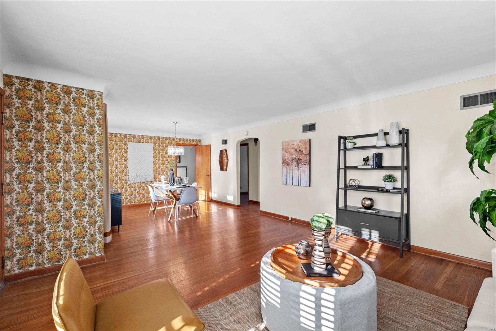 11209 Tesson Ferry Road St. Louis, MO 63123 - Photo 6 of 37