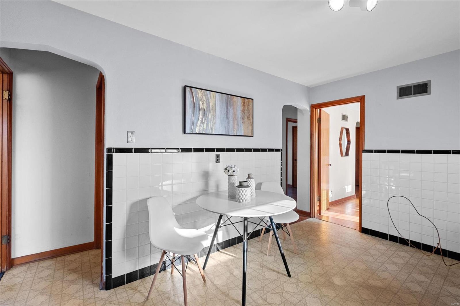 11209 Tesson Ferry Road St. Louis, MO 63123 - Photo 9 of 37