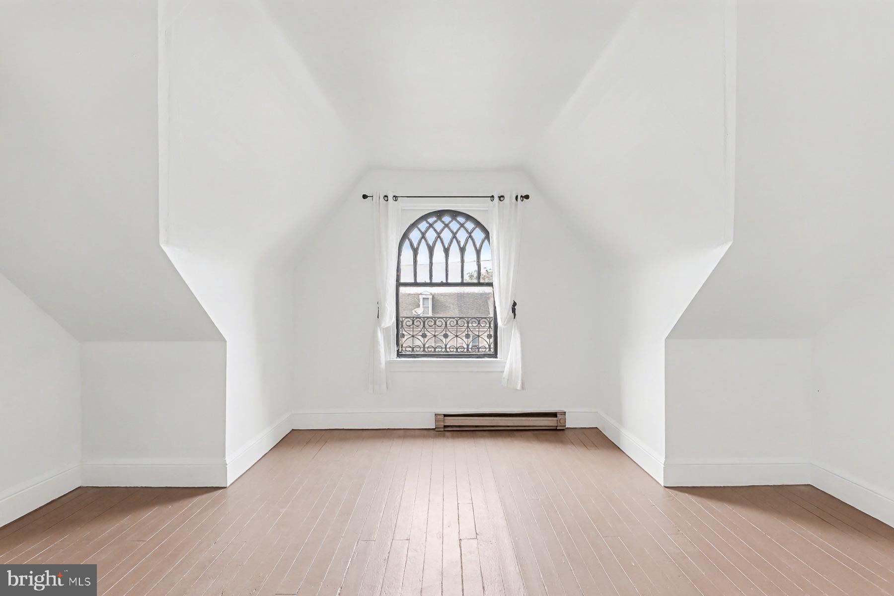 16 West Liberty Street Lancaster, PA 17603 - Photo 46 of 55 an empty room with a window