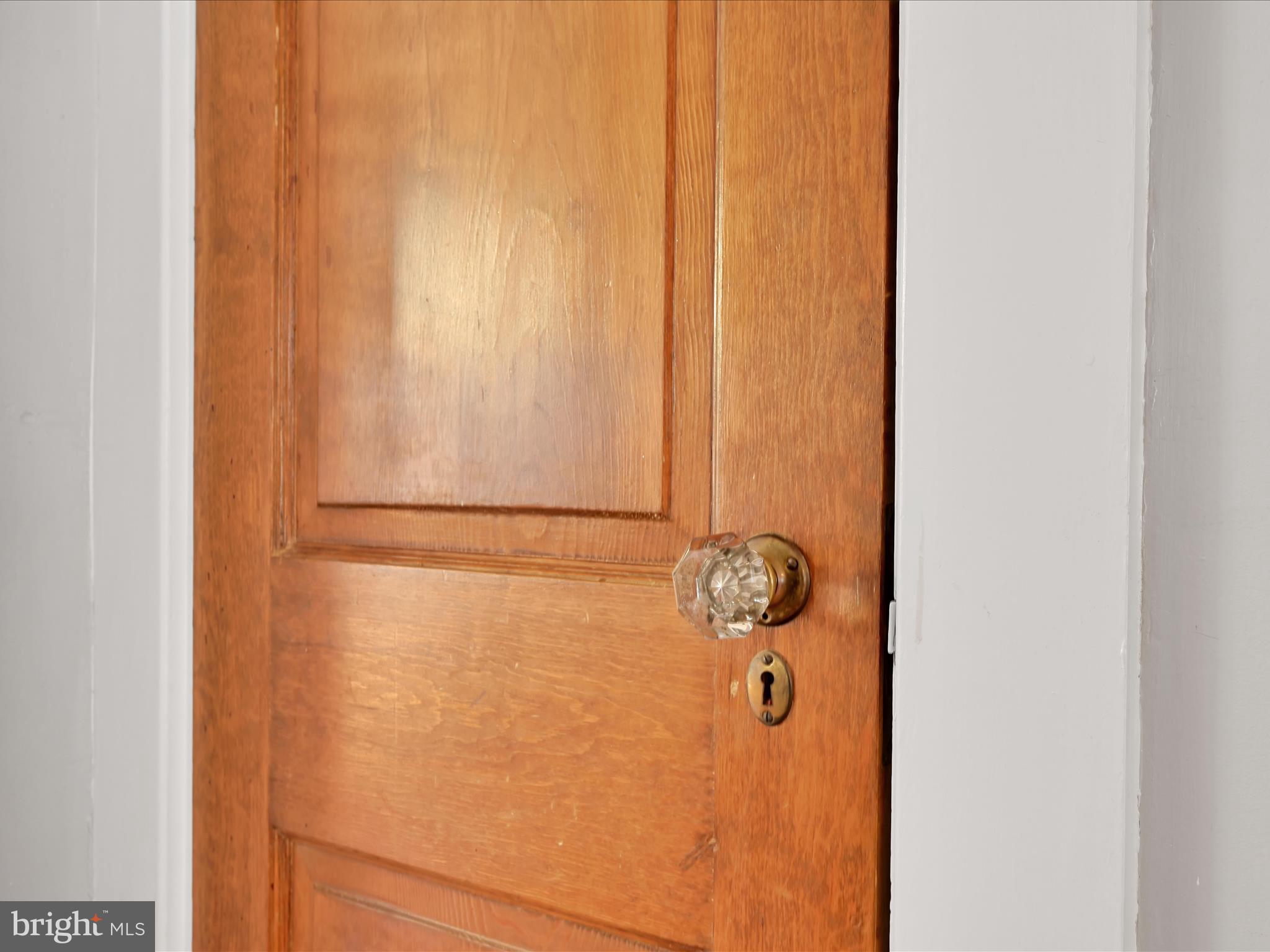16 West Liberty Street Lancaster, PA 17603 - Photo 49 of 55 a bathroom with a glass shower door