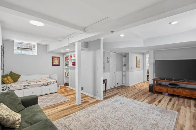 $2,950 | 1628 Princeton, St. Louis Park, MN 55416