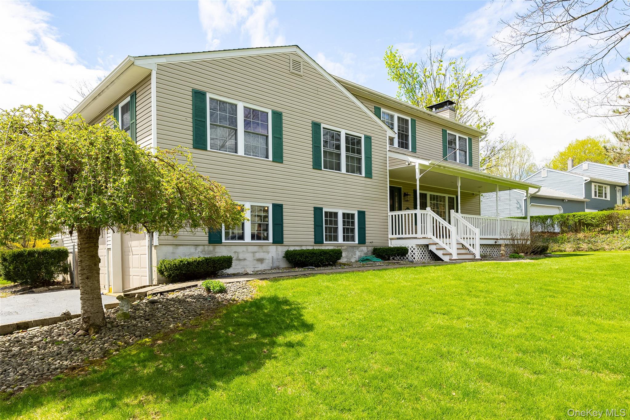 36 Forest Valley Road Pleasant Valley, NY 12569 - Photo 2 of 28