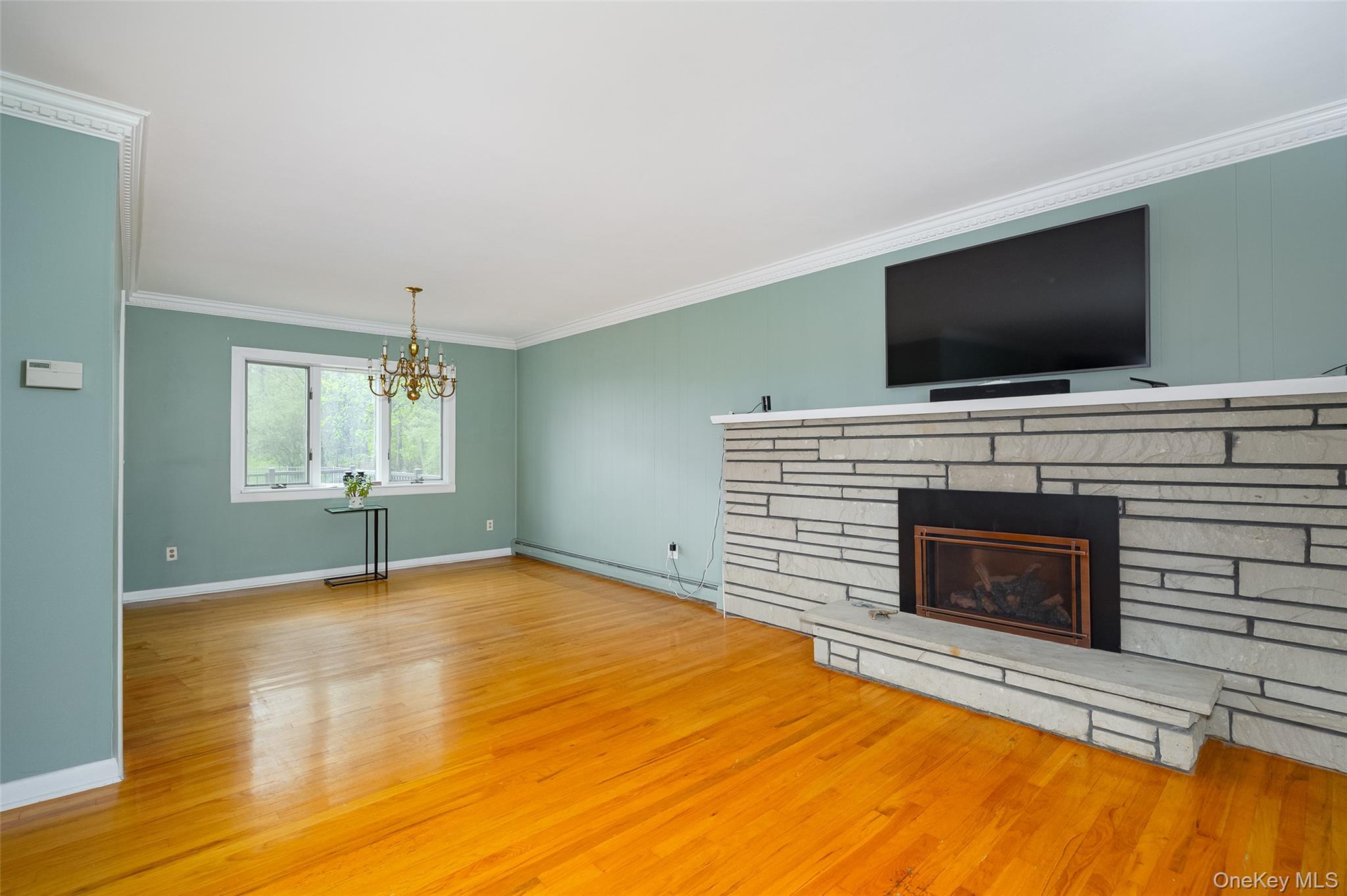 36 Forest Valley Road Pleasant Valley, NY 12569 - Photo 5 of 28