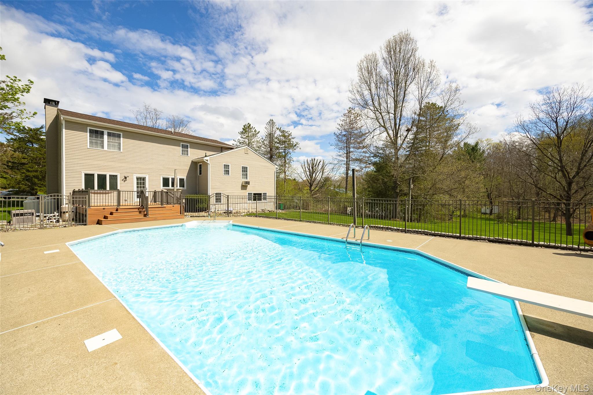 36 Forest Valley Road Pleasant Valley, NY 12569 - Photo 10 of 28