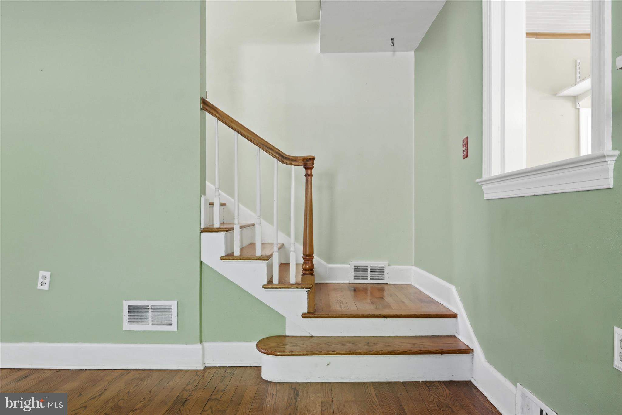 410 North Pleasant Valley Road Winchester, VA 22601 - Photo 25 of 53 Stairs