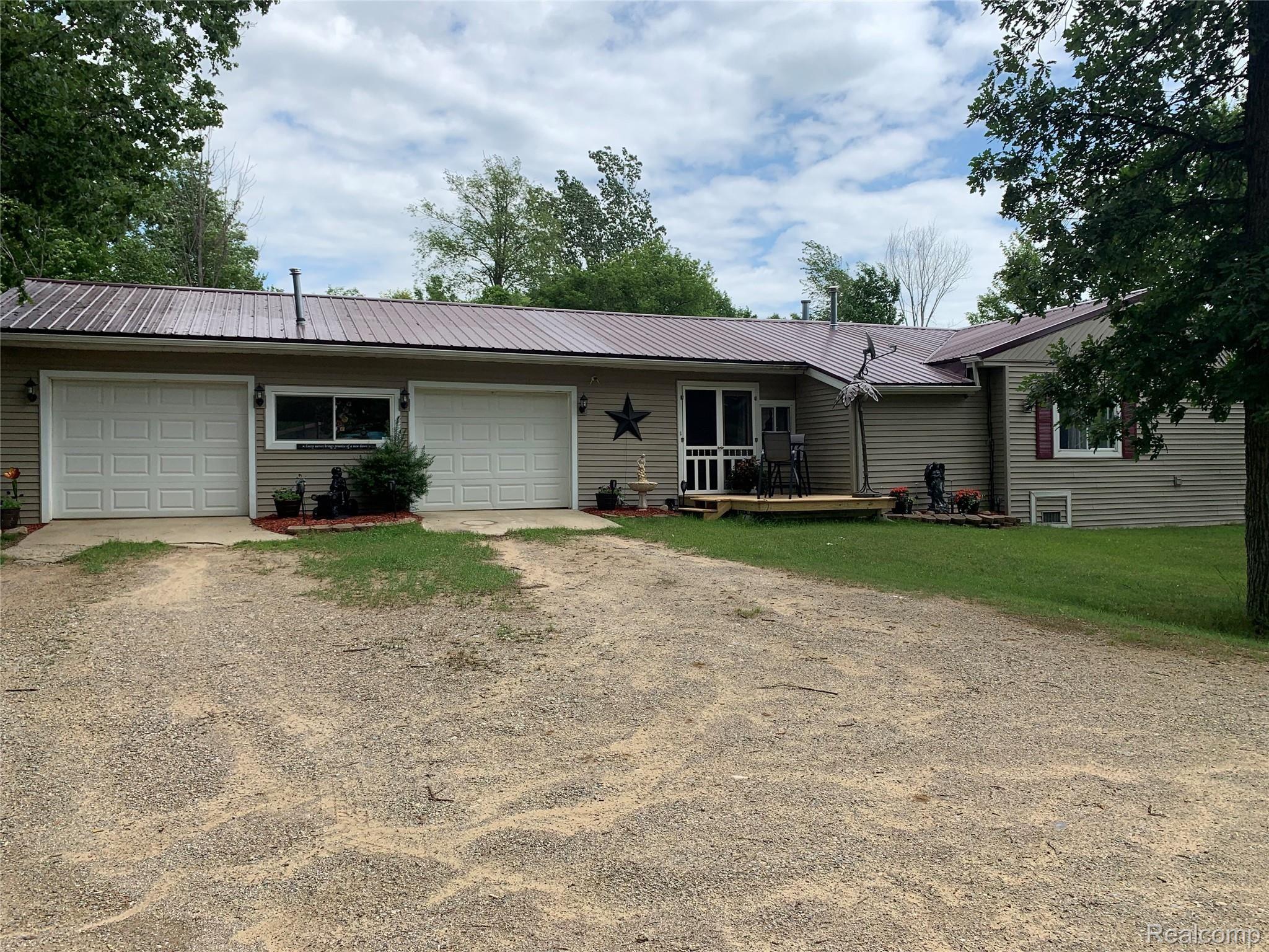 269 Goodrich Road Fostoria, MI 48435 - Photo 39 of 40 FCAF81DB-8360-4DDD-AFC3-E865DA24248F.jpeg