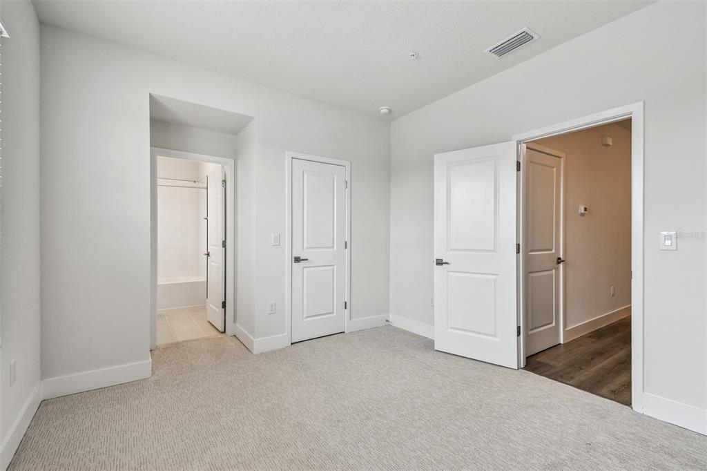 7204 Sutton Lane Sarasota, FL 34240 - Photo 33 of 47 a view of an empty room