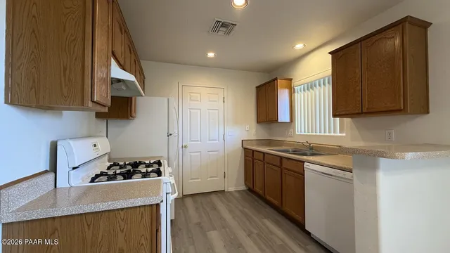 $1,525 | 3101 North Corrine Drive, Unit 1, Prescott Valley, AZ 86314