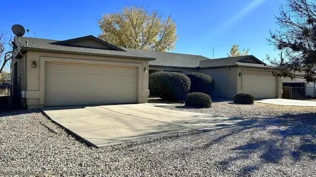 $1,525 | 3101 North Corrine Drive, Unit 1, Prescott Valley, AZ 86314