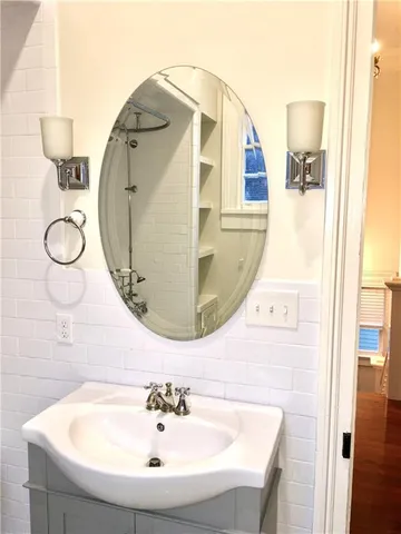 $2,200 | 1814 Napoleon Avenue, Unit 1814, New Orleans, LA 70115