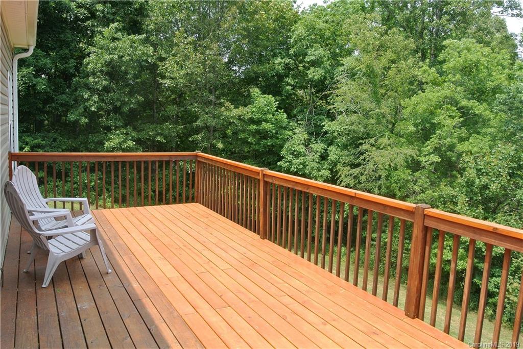 335 Upper Thomas Branch Road Marshall, NC 28753 - Photo 17 of 22 a view of balcony and deck