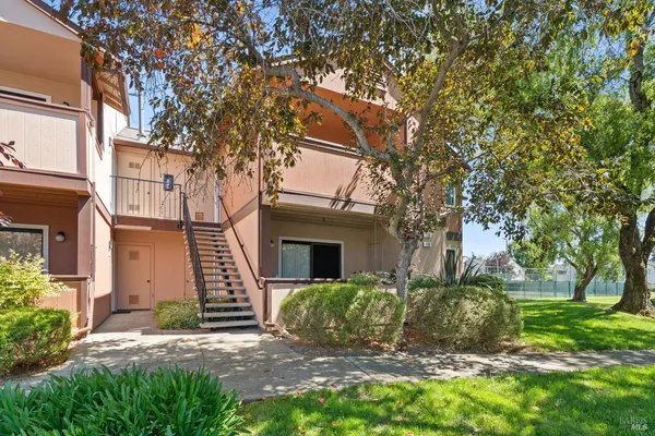 $338,500 | 8201 Camino Colegio, Unit 120, Rohnert Park, CA 94928