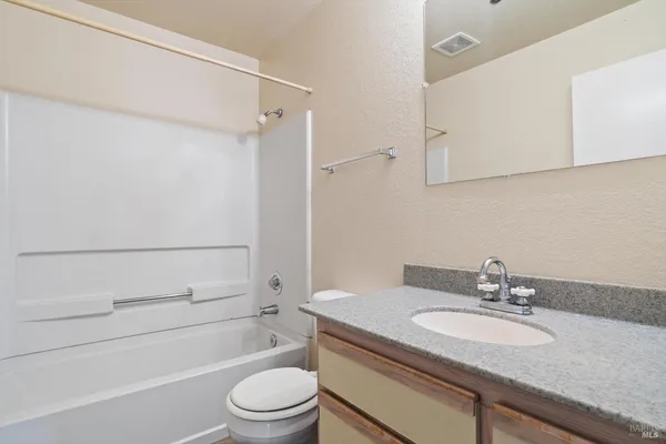 $338,500 | 8201 Camino Colegio, Unit 120, Rohnert Park, CA 94928