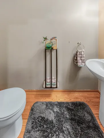a bathroom with a toilet