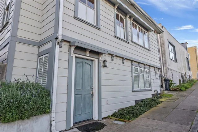 $4,200 | 525 Laurel Avenue, Pacific Grove, CA 93950
