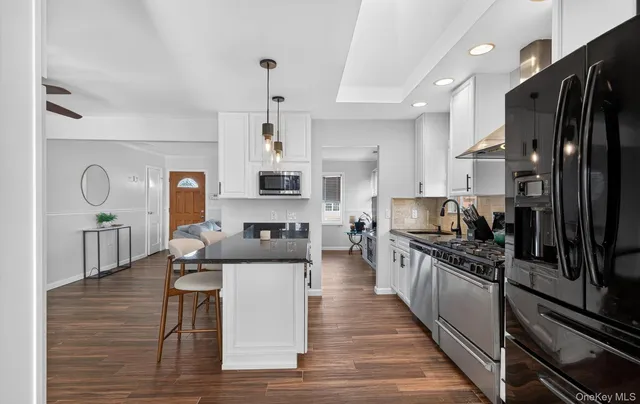 $599,000 | 20 Albert Road, Amity Harbor, NY 11701