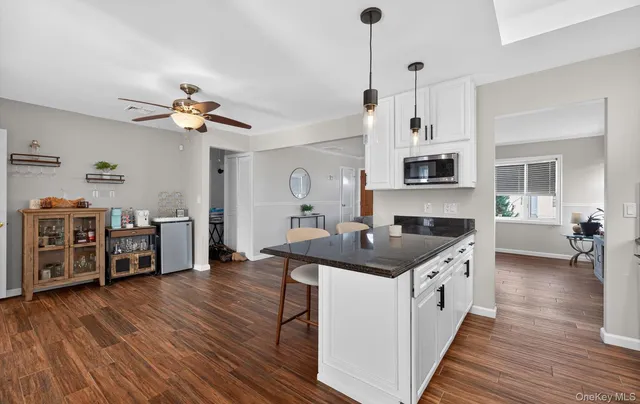 $599,000 | 20 Albert Road, Amity Harbor, NY 11701