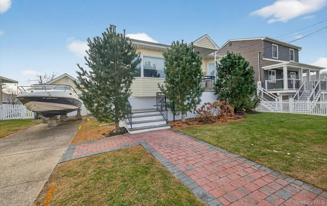 $599,000 | 20 Albert Road, Amity Harbor, NY 11701