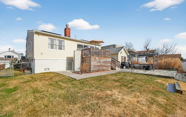 $599,000 | 20 Albert Road, Amity Harbor, NY 11701