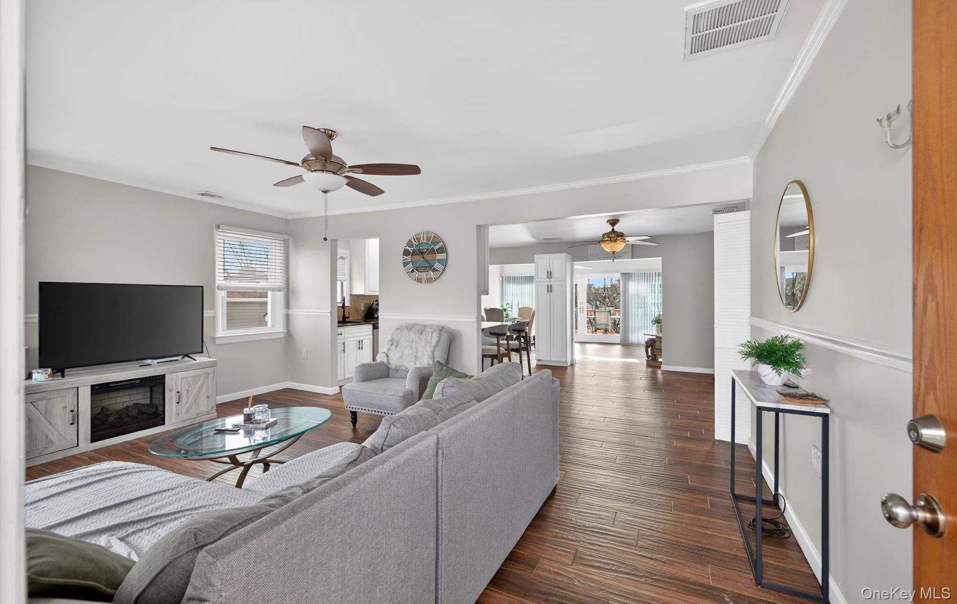 20 Albert Road Amity Harbor, NY 11701 - Photo 5 of 43