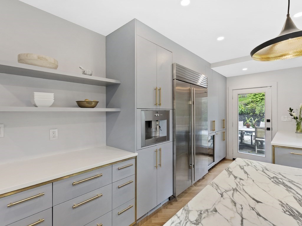 77 Stuart Road Newton, MA 02459 - Photo 11 of 35