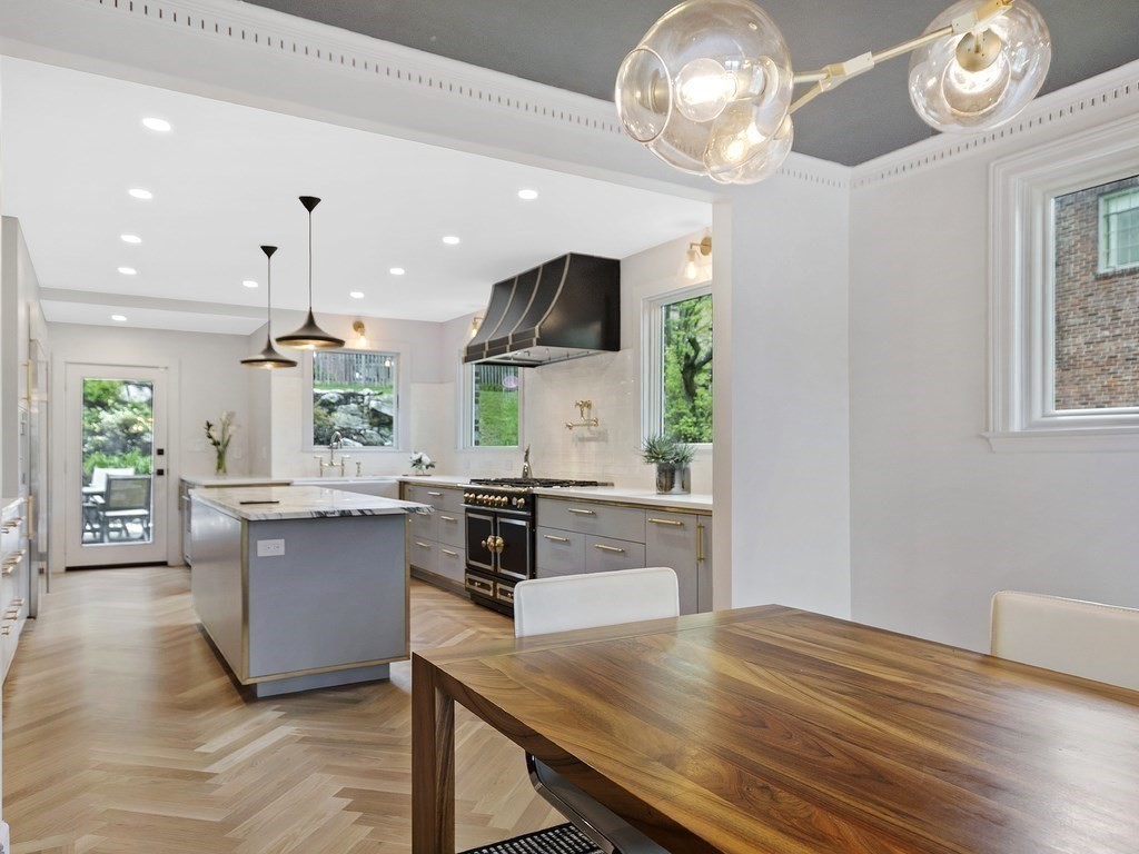 77 Stuart Road Newton, MA 02459 - Photo 14 of 35