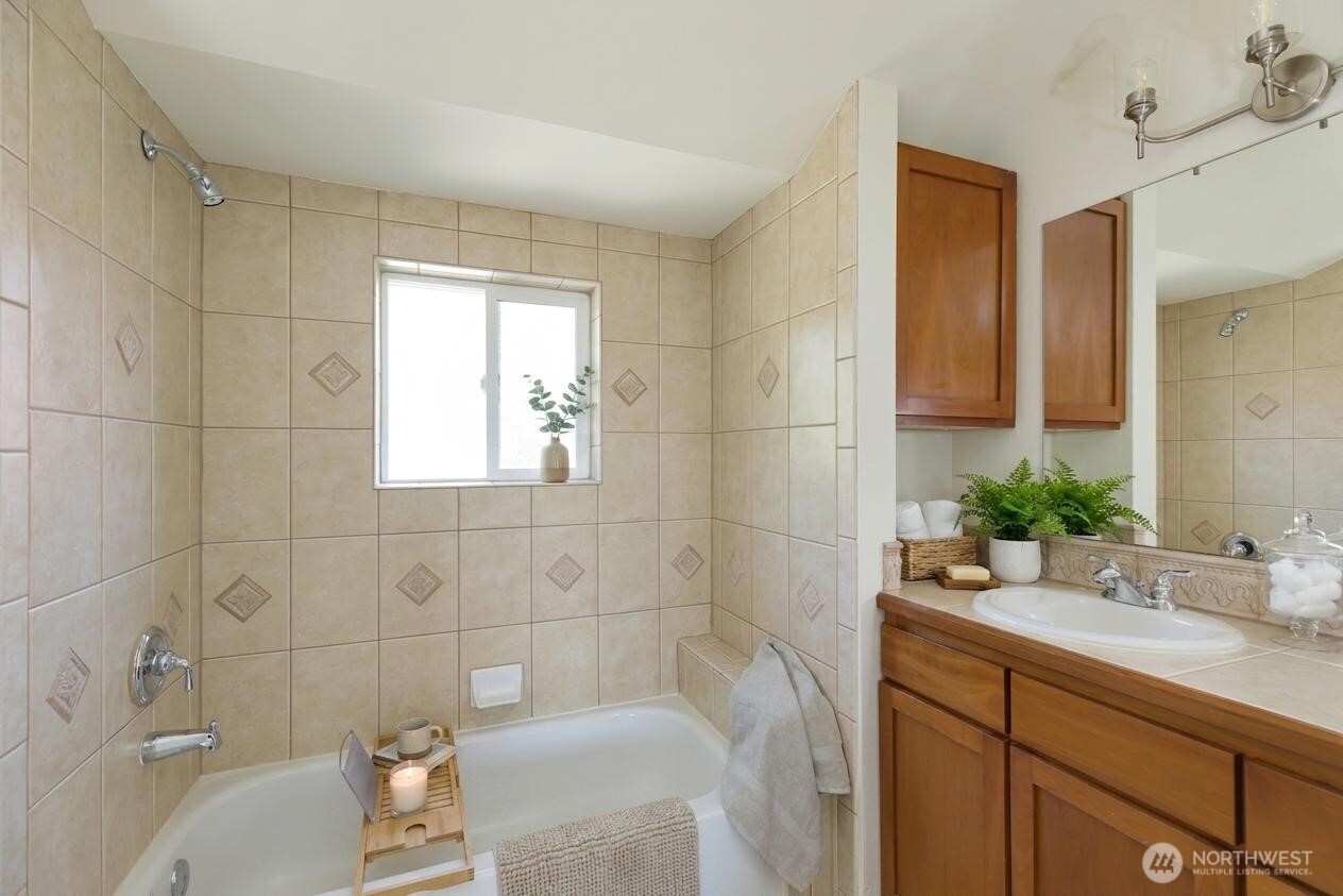 7114 California Avenue Southwest, Unit F Seattle, WA 98136 - Photo 21 of 28