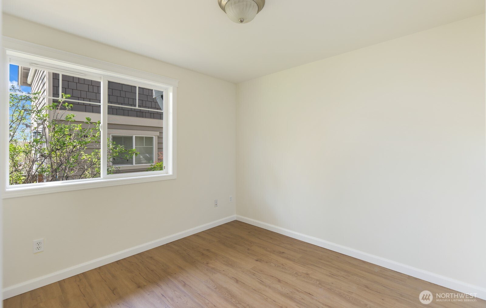7114 California Avenue Southwest, Unit F Seattle, WA 98136 - Photo 26 of 28