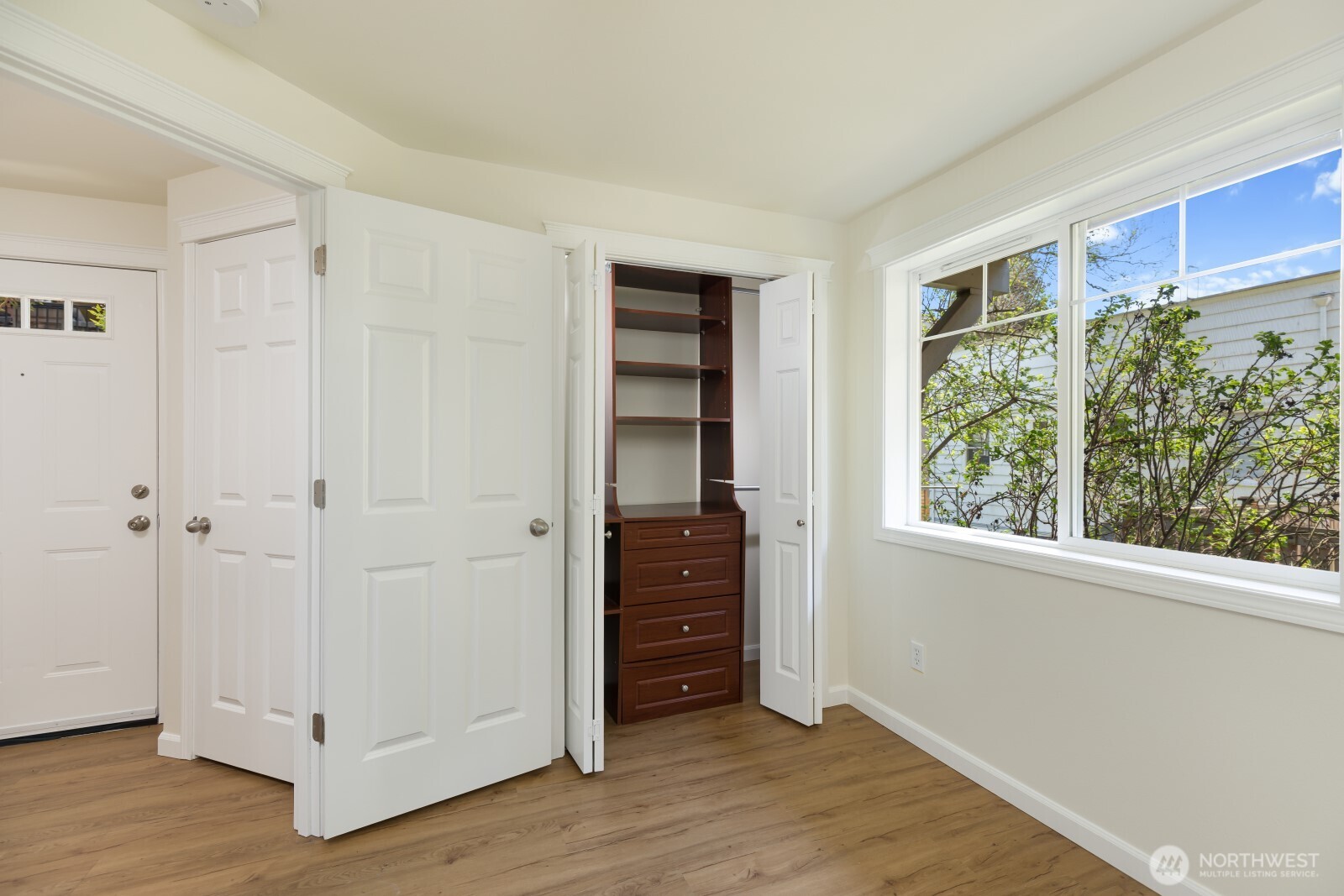 7114 California Avenue Southwest, Unit F Seattle, WA 98136 - Photo 27 of 28