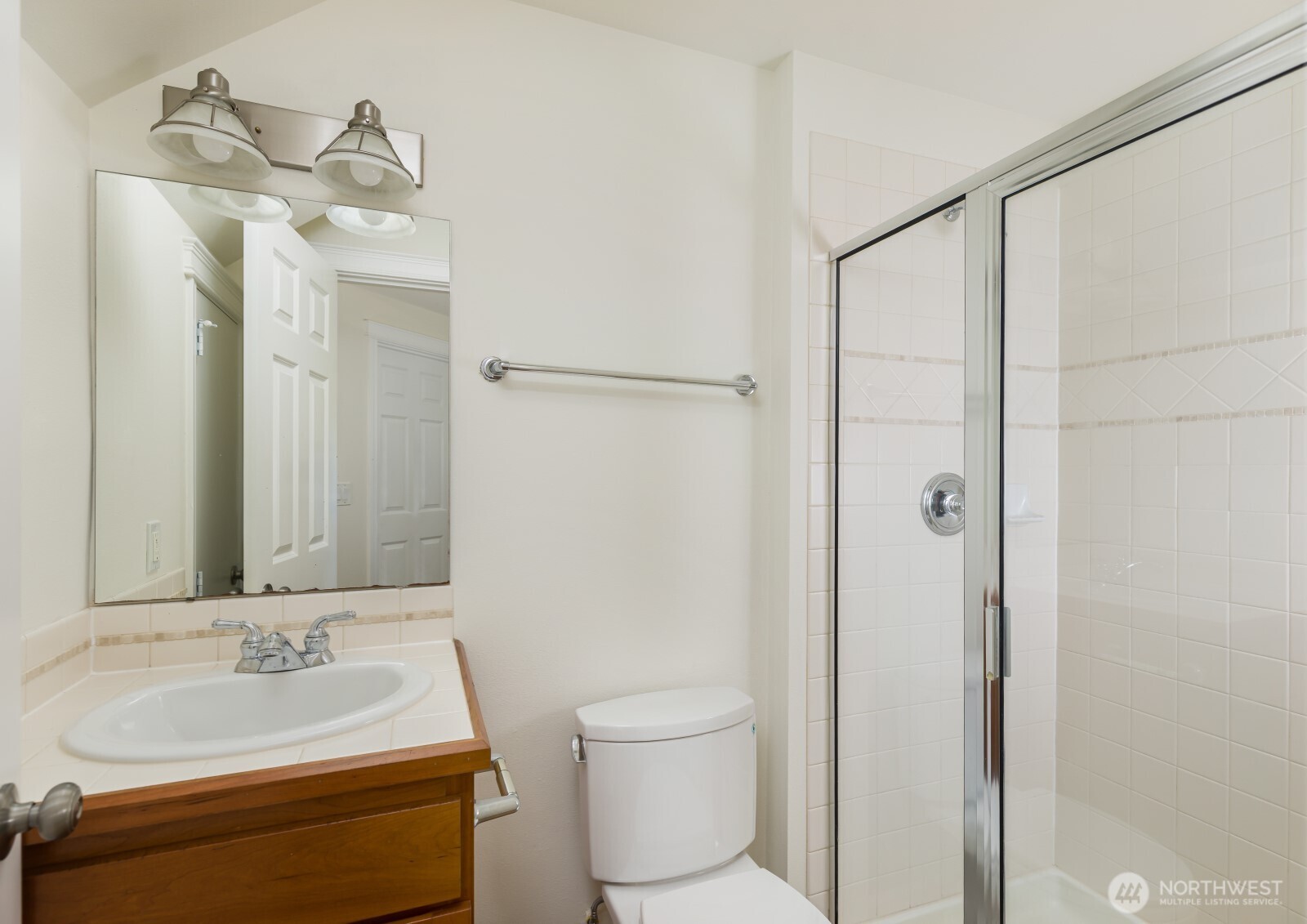 7114 California Avenue Southwest, Unit F Seattle, WA 98136 - Photo 28 of 28