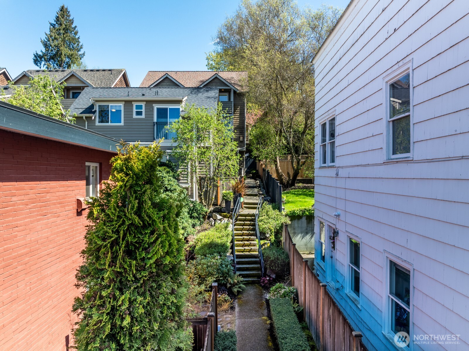 7114 California Avenue Southwest, Unit F Seattle, WA 98136 - Photo 4 of 28