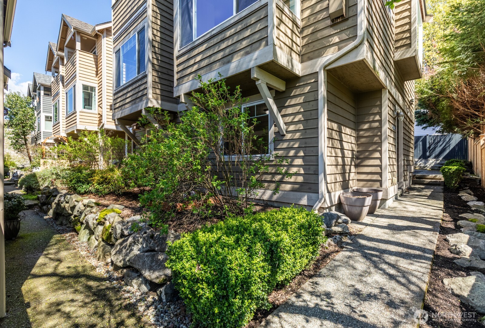 7114 California Avenue Southwest, Unit F Seattle, WA 98136 - Photo 7 of 28