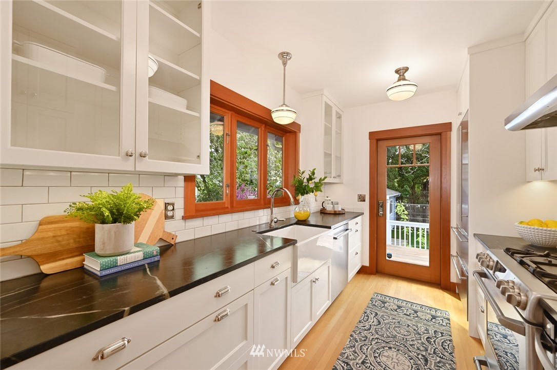 1823 North 55th Street Seattle, WA 98103 - Photo 13 of 40 Gallery Image 13