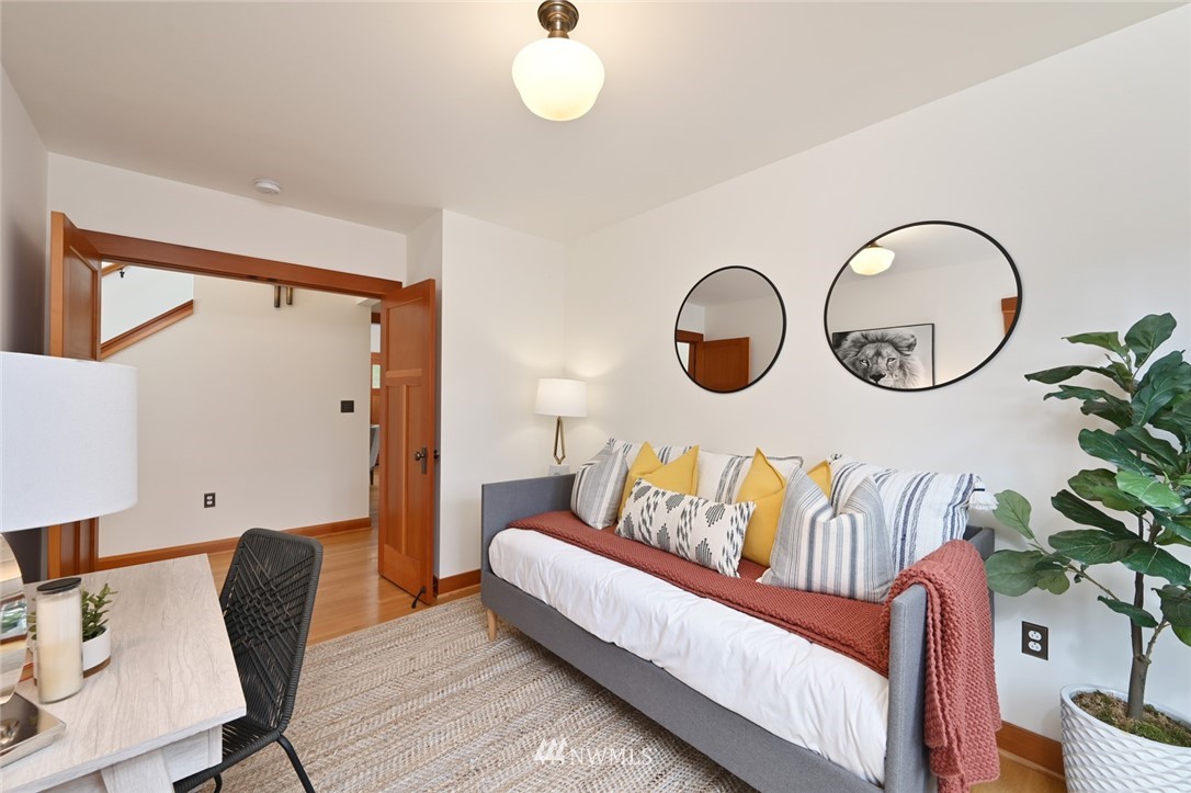 1823 North 55th Street Seattle, WA 98103 - Photo 15 of 40 Gallery Image 15