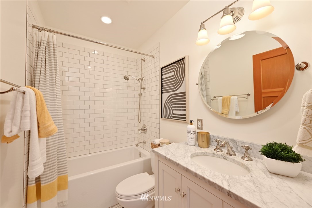 1823 North 55th Street Seattle, WA 98103 - Photo 17 of 40 Gallery Image 17
