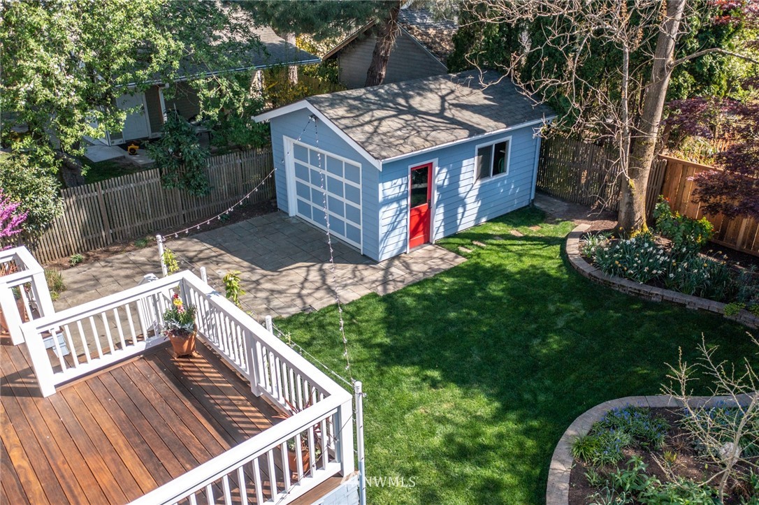 1823 North 55th Street Seattle, WA 98103 - Photo 37 of 40 Gallery Image 37