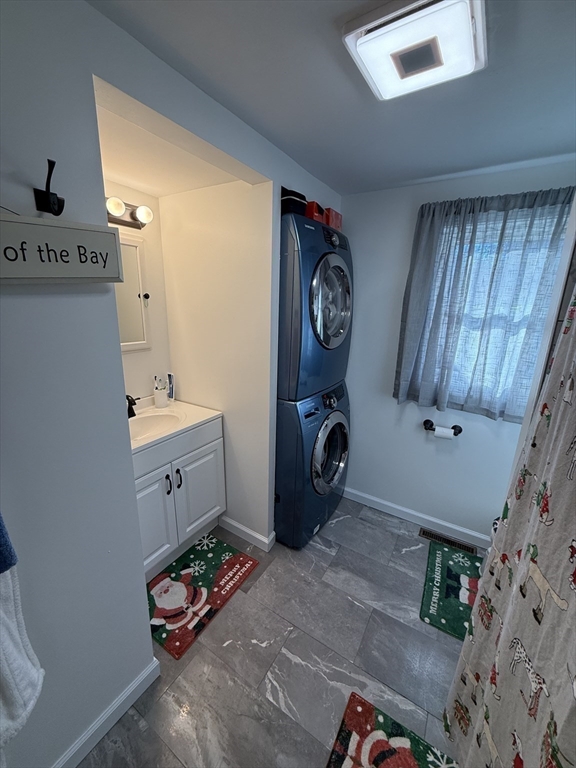 65 Swifts Beach Road Wareham, MA 02571 - Photo 7 of 23 Gallery Image 7