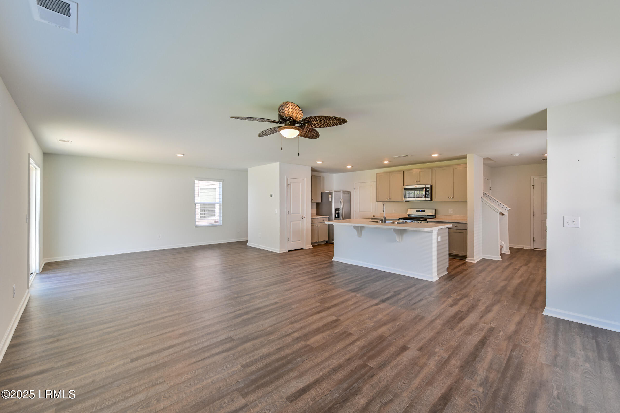 111 Auditorium Road Okatie, SC 29909 - Photo 14 of 53 111 Auditorium Rd-14